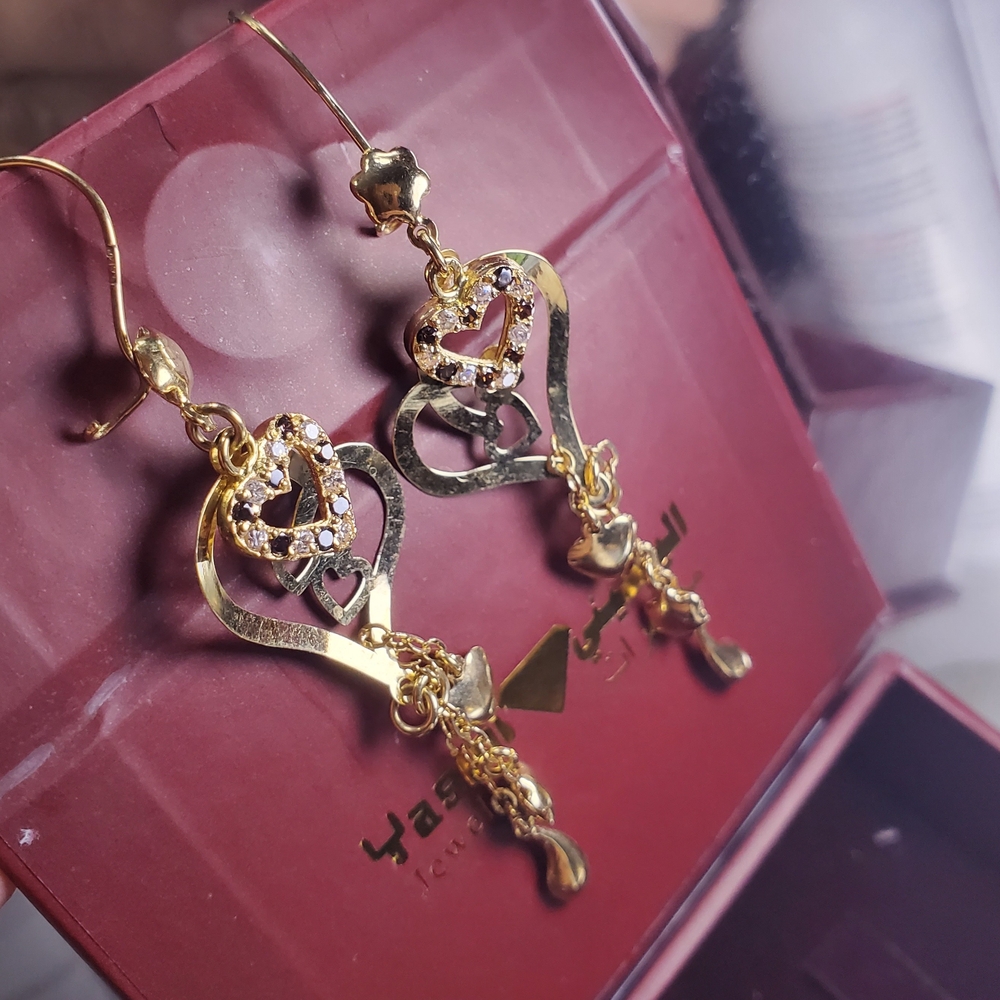 Elegent 18k Solid Gold Hearts Dangle Earrings - image 4